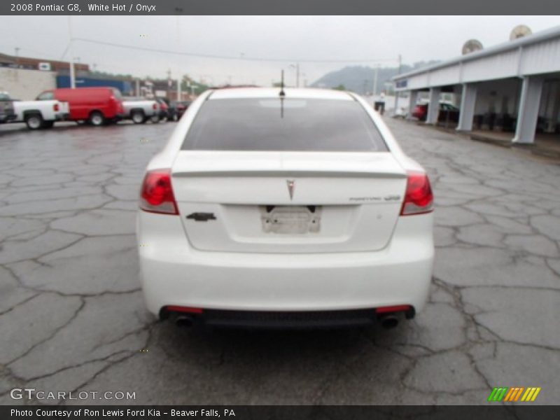 White Hot / Onyx 2008 Pontiac G8