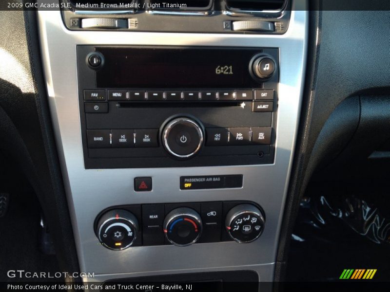 Medium Brown Metallic / Light Titanium 2009 GMC Acadia SLE