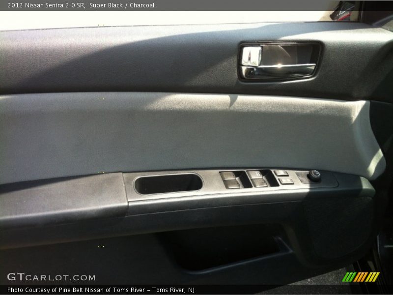 Super Black / Charcoal 2012 Nissan Sentra 2.0 SR