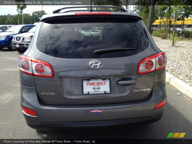Harbor Gray Metallic / Gray 2010 Hyundai Santa Fe SE