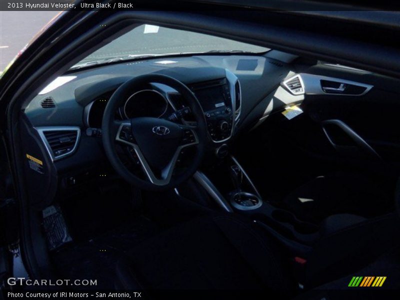 Ultra Black / Black 2013 Hyundai Veloster