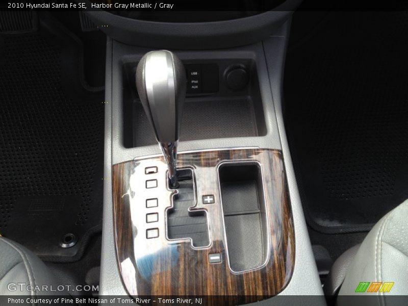 Harbor Gray Metallic / Gray 2010 Hyundai Santa Fe SE