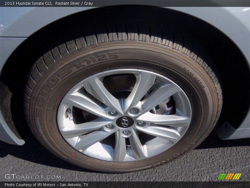 Radiant Silver / Gray 2013 Hyundai Sonata GLS