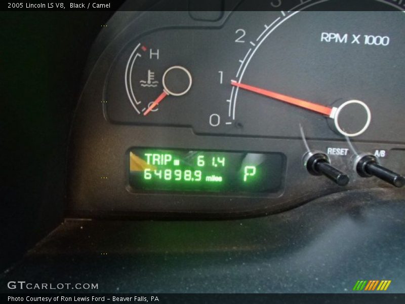 Black / Camel 2005 Lincoln LS V8