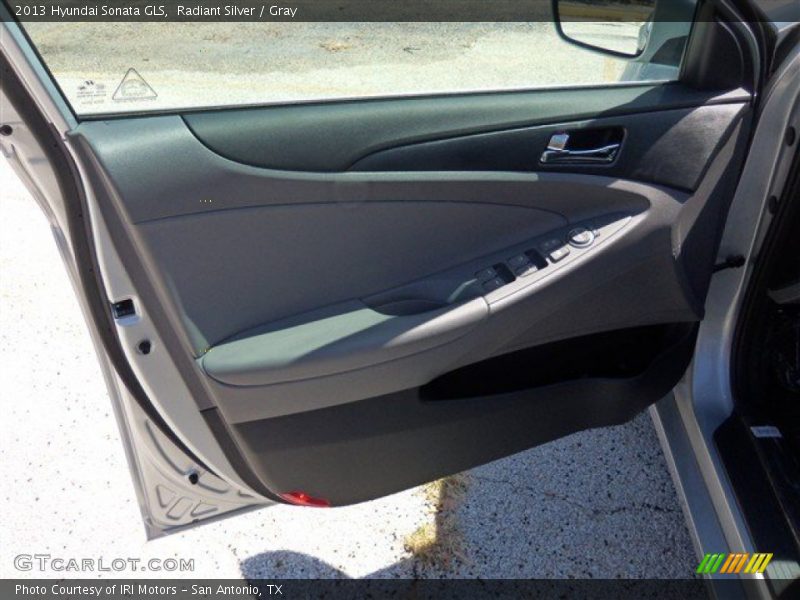 Radiant Silver / Gray 2013 Hyundai Sonata GLS