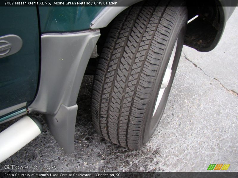 Alpine Green Metallic / Gray Celadon 2002 Nissan Xterra XE V6