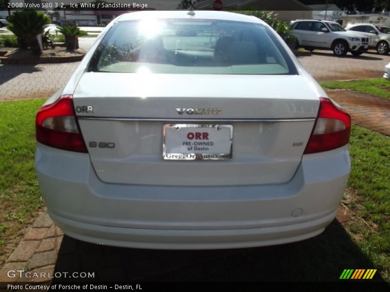 Ice White / Sandstone Beige 2008 Volvo S80 3.2