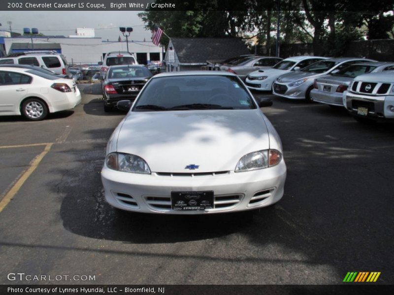 Bright White / Graphite 2002 Chevrolet Cavalier LS Coupe