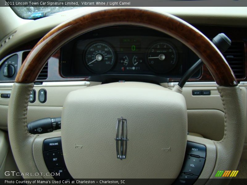 Vibrant White / Light Camel 2011 Lincoln Town Car Signature Limited