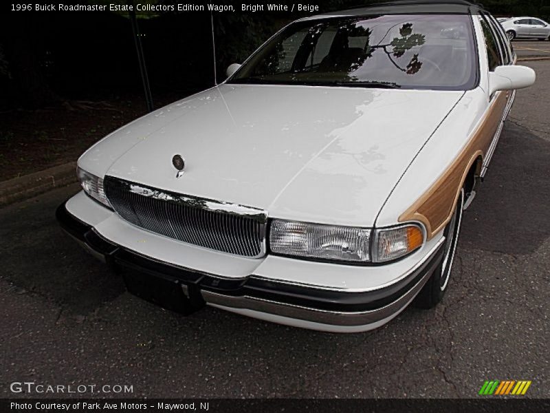 Bright White / Beige 1996 Buick Roadmaster Estate Collectors Edition Wagon