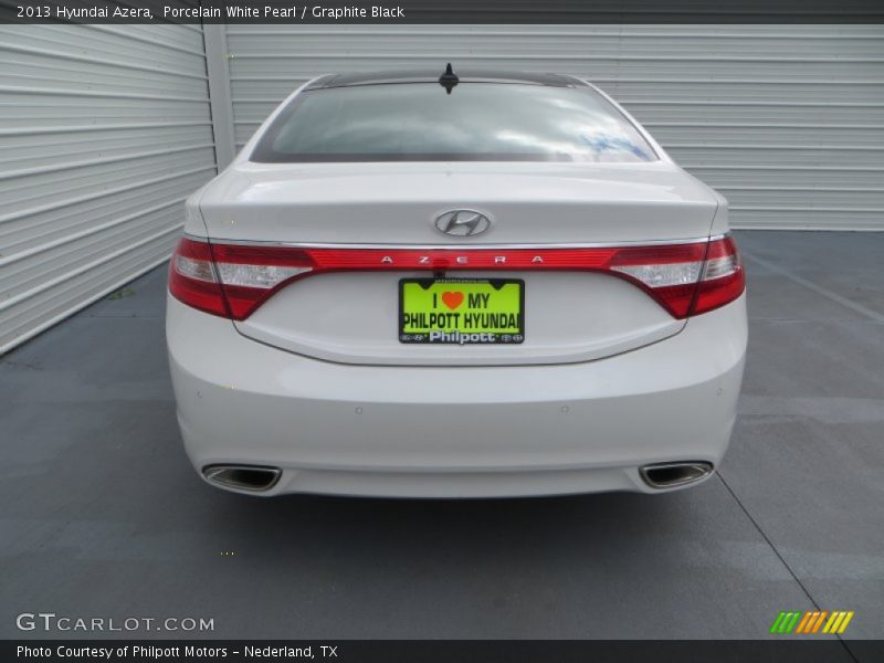 Porcelain White Pearl / Graphite Black 2013 Hyundai Azera