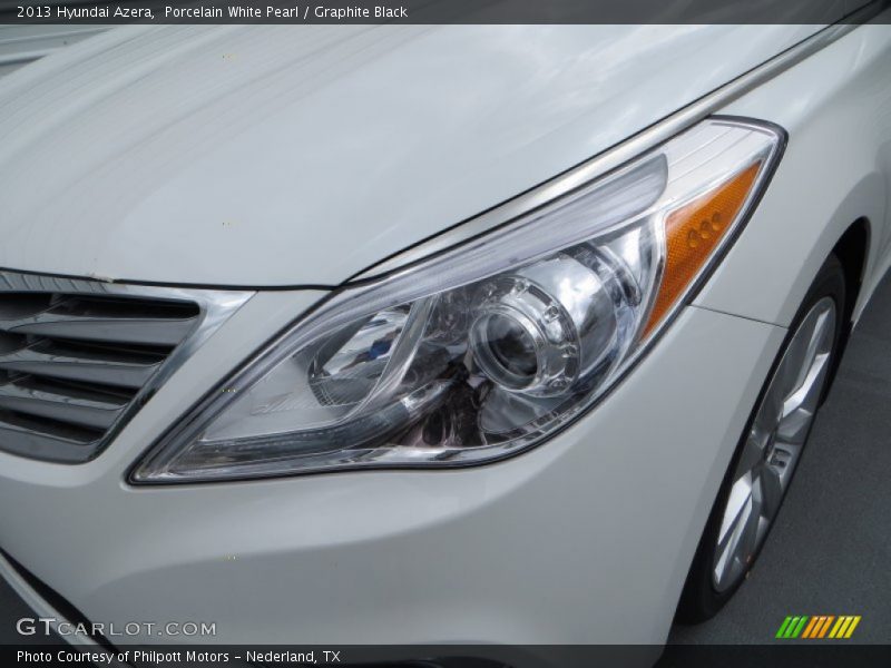 Porcelain White Pearl / Graphite Black 2013 Hyundai Azera