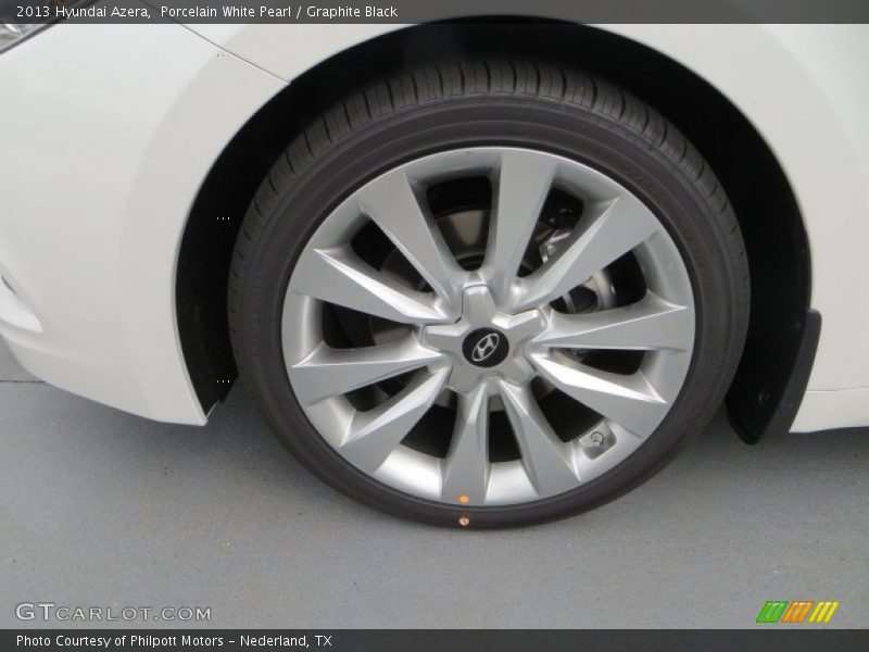 Porcelain White Pearl / Graphite Black 2013 Hyundai Azera