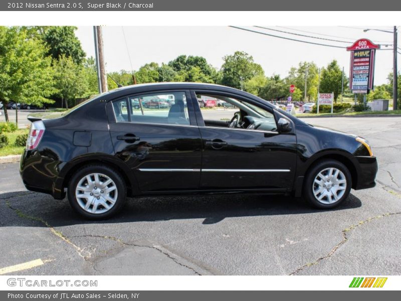 Super Black / Charcoal 2012 Nissan Sentra 2.0 S