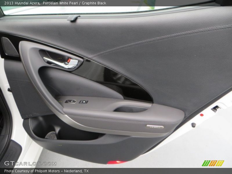 Porcelain White Pearl / Graphite Black 2013 Hyundai Azera
