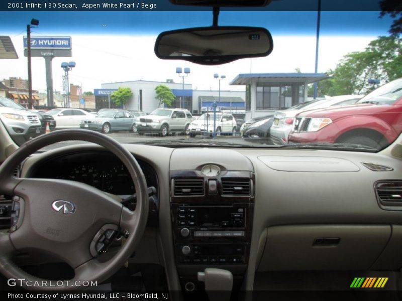 Aspen White Pearl / Beige 2001 Infiniti I 30 Sedan
