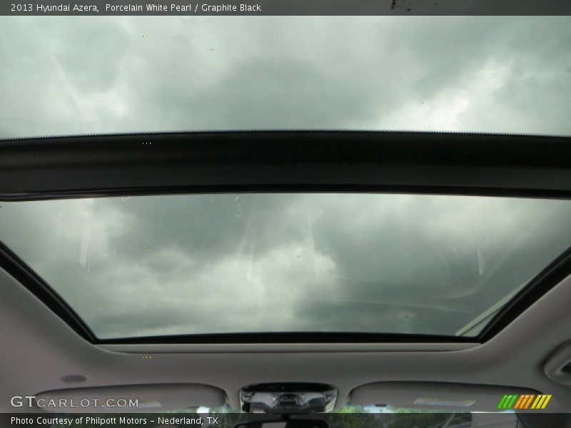 Porcelain White Pearl / Graphite Black 2013 Hyundai Azera