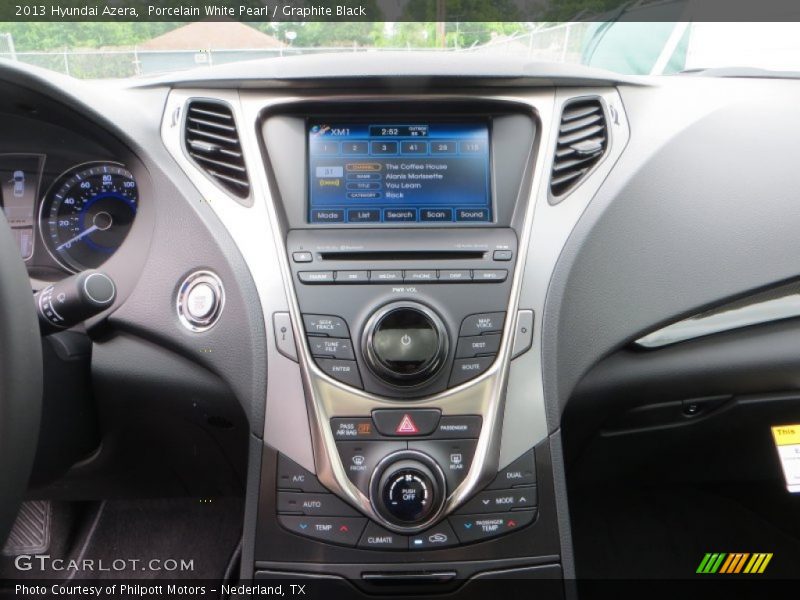 Porcelain White Pearl / Graphite Black 2013 Hyundai Azera