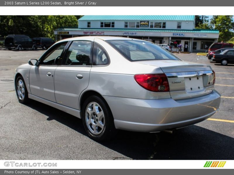 Bright Silver / Gray 2003 Saturn L Series L200 Sedan