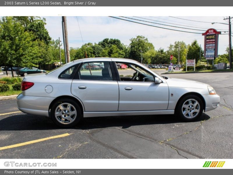 Bright Silver / Gray 2003 Saturn L Series L200 Sedan