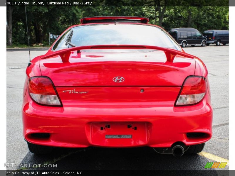 Cardinal Red / Black/Gray 2001 Hyundai Tiburon