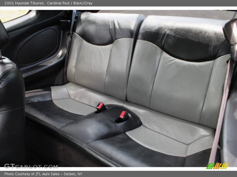 Cardinal Red / Black/Gray 2001 Hyundai Tiburon
