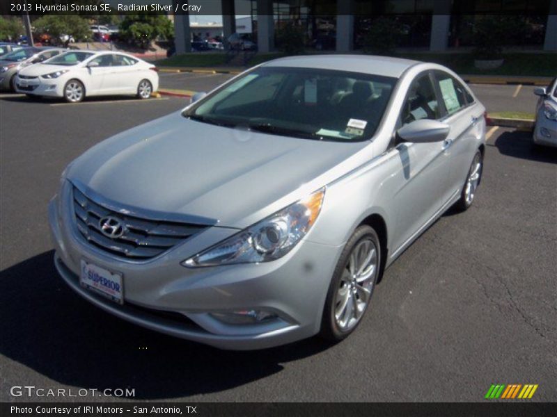 Radiant Silver / Gray 2013 Hyundai Sonata SE