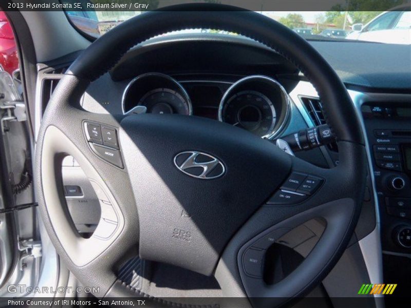 Radiant Silver / Gray 2013 Hyundai Sonata SE