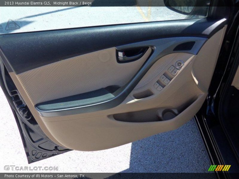 Midnight Black / Beige 2013 Hyundai Elantra GLS