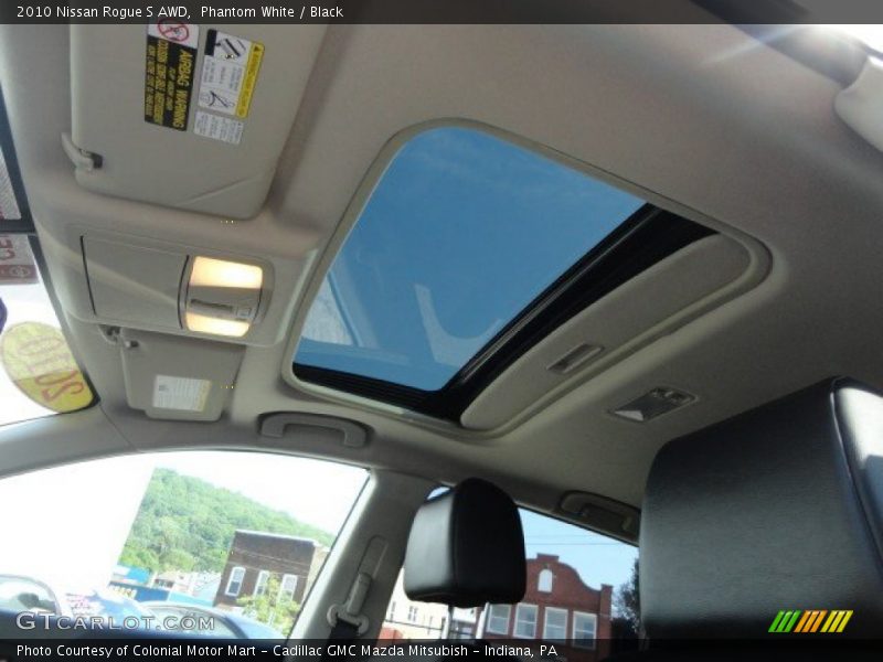 Phantom White / Black 2010 Nissan Rogue S AWD
