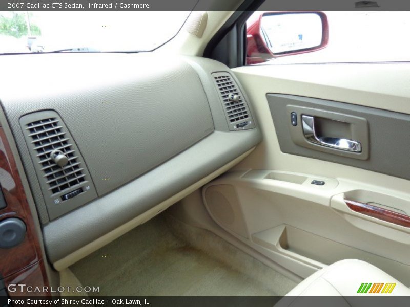 Infrared / Cashmere 2007 Cadillac CTS Sedan