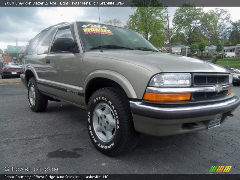 Light Pewter Metallic / Graphite Gray 2000 Chevrolet Blazer LS 4x4