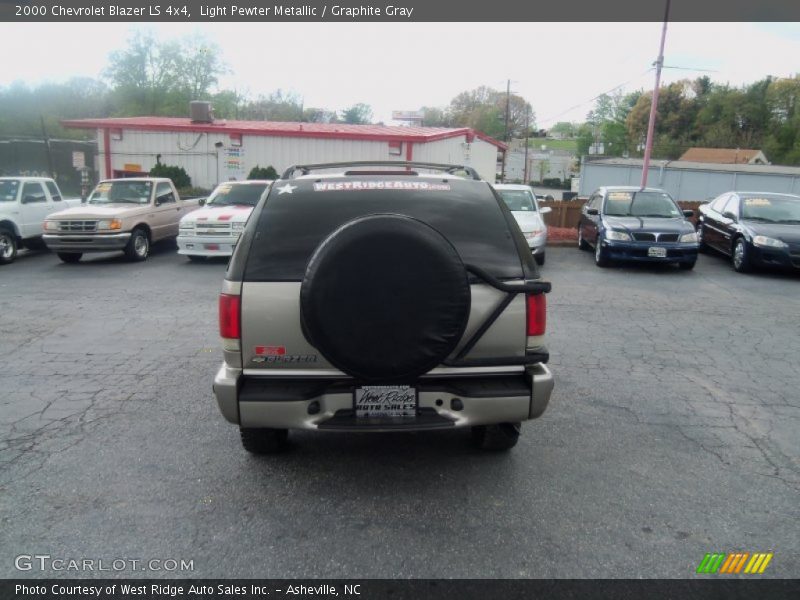 Light Pewter Metallic / Graphite Gray 2000 Chevrolet Blazer LS 4x4
