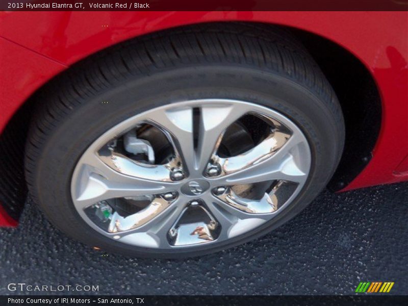 Volcanic Red / Black 2013 Hyundai Elantra GT