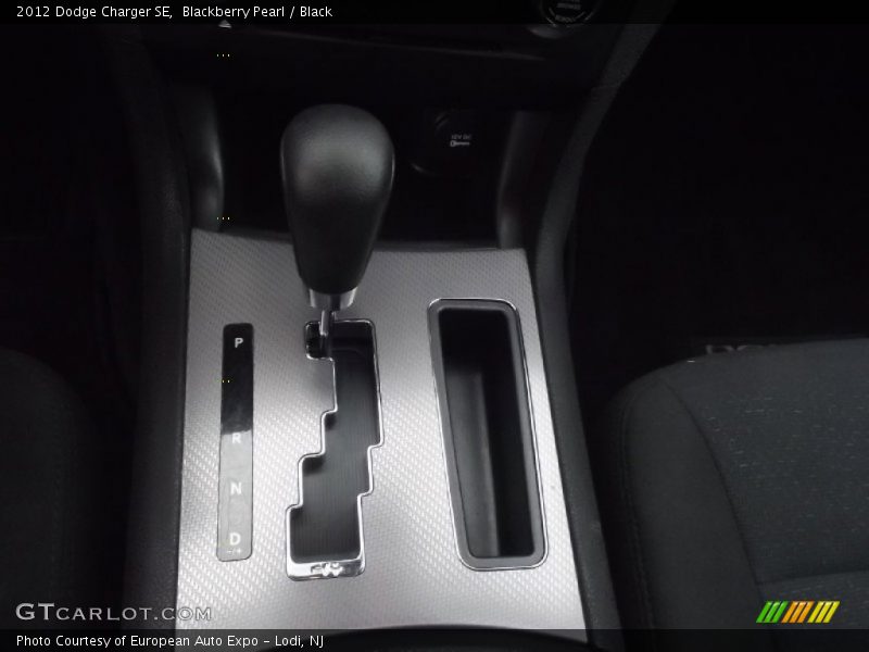Blackberry Pearl / Black 2012 Dodge Charger SE