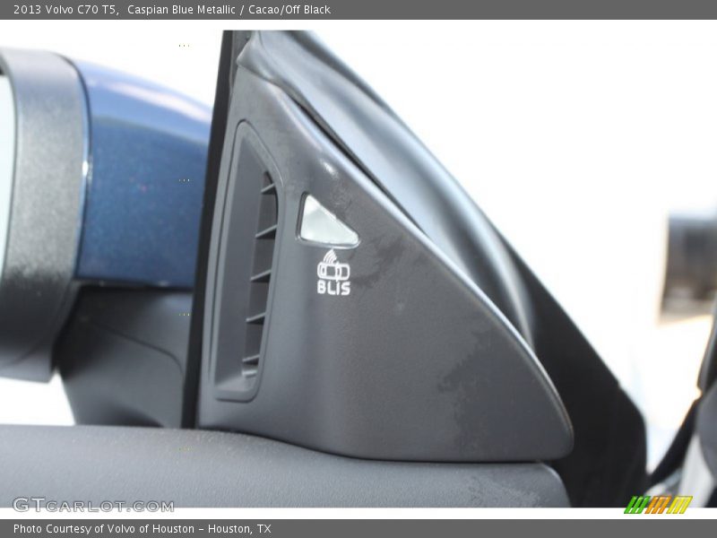 Caspian Blue Metallic / Cacao/Off Black 2013 Volvo C70 T5
