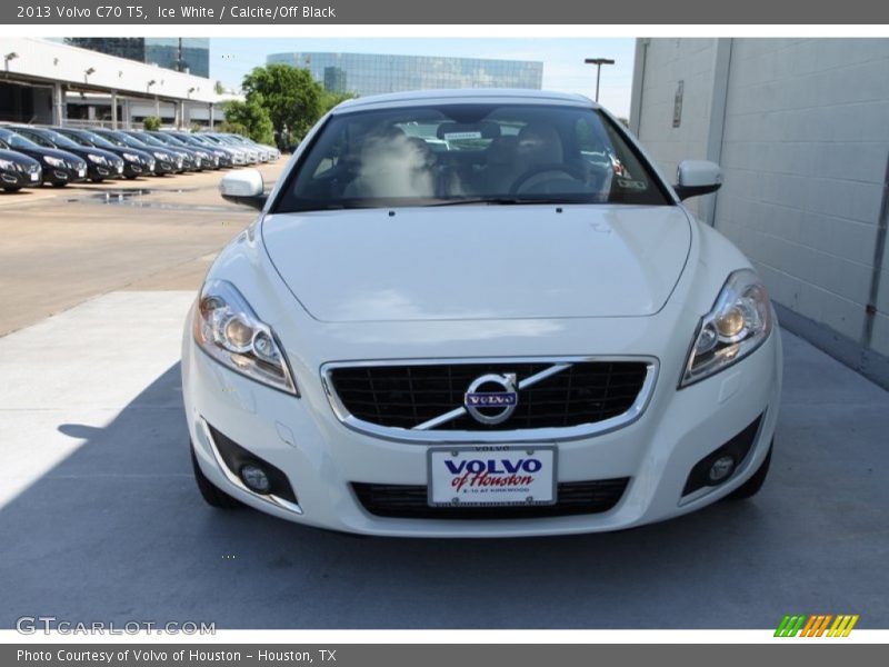 Ice White / Calcite/Off Black 2013 Volvo C70 T5
