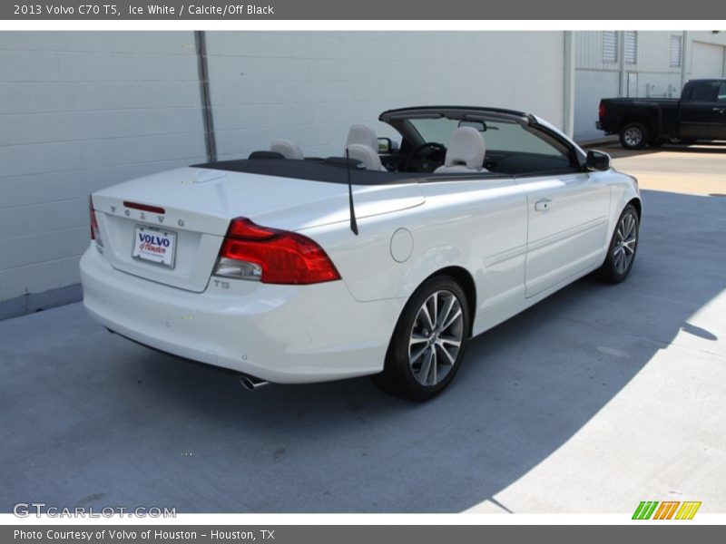 Ice White / Calcite/Off Black 2013 Volvo C70 T5