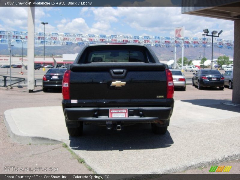 Black / Ebony 2007 Chevrolet Avalanche LS 4WD