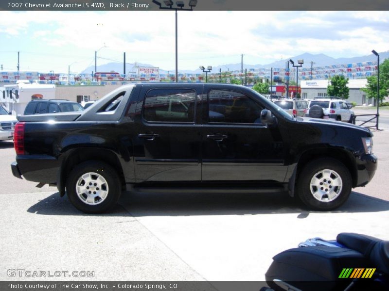 Black / Ebony 2007 Chevrolet Avalanche LS 4WD