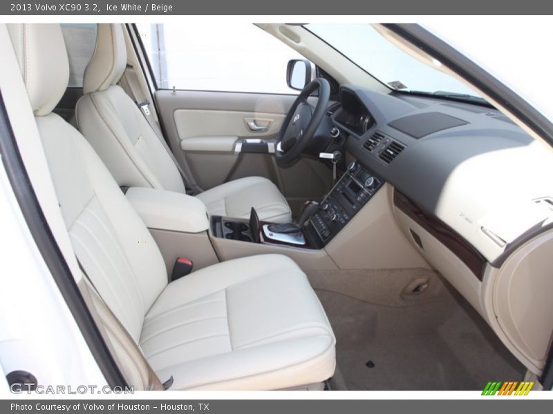 Ice White / Beige 2013 Volvo XC90 3.2