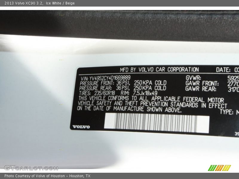 Ice White / Beige 2013 Volvo XC90 3.2