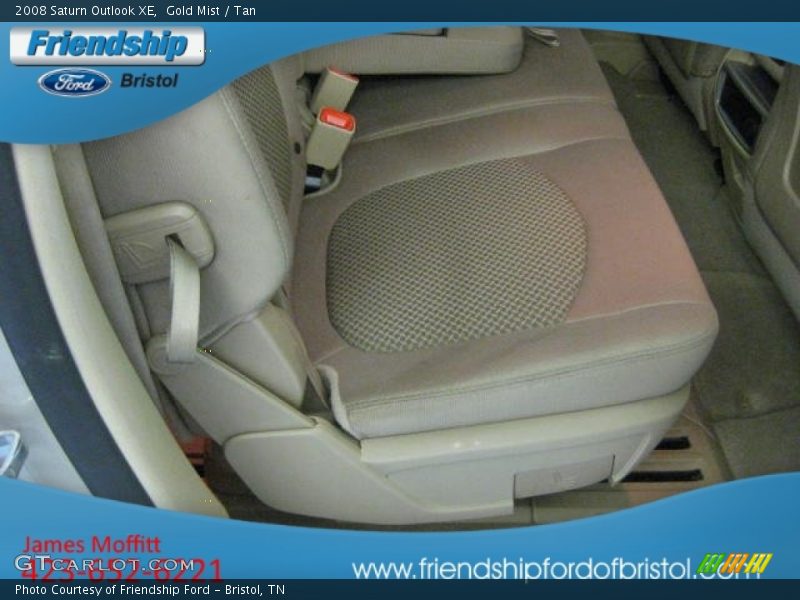 Gold Mist / Tan 2008 Saturn Outlook XE