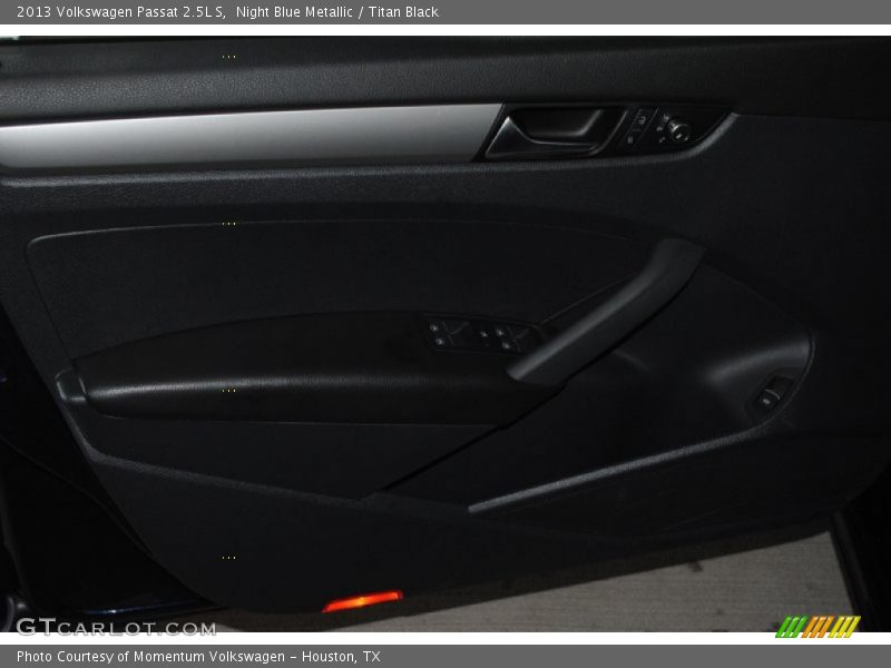 Night Blue Metallic / Titan Black 2013 Volkswagen Passat 2.5L S