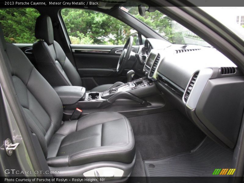 Front Seat of 2013 Cayenne 