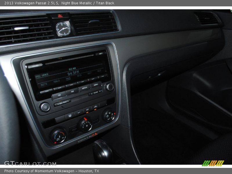 Night Blue Metallic / Titan Black 2013 Volkswagen Passat 2.5L S