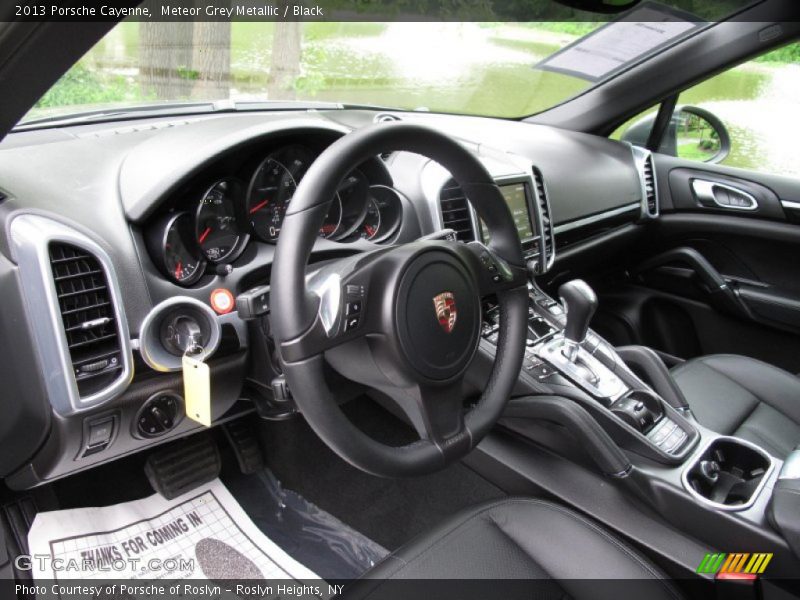 Dashboard of 2013 Cayenne 