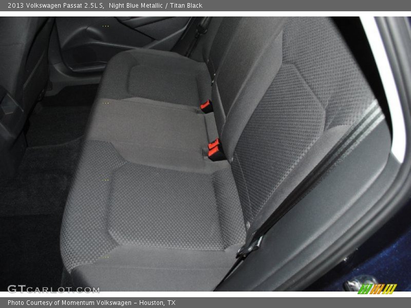 Night Blue Metallic / Titan Black 2013 Volkswagen Passat 2.5L S