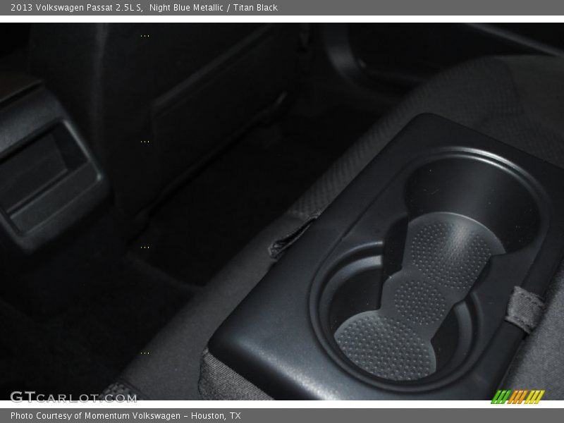 Night Blue Metallic / Titan Black 2013 Volkswagen Passat 2.5L S