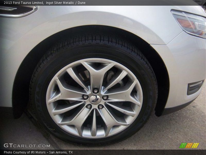 Ingot Silver Metallic / Dune 2013 Ford Taurus Limited